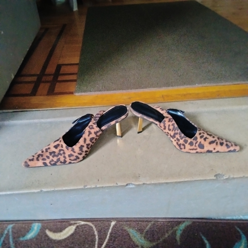 Leopard Print Women's Slingback Heels - Picture 2 of 6